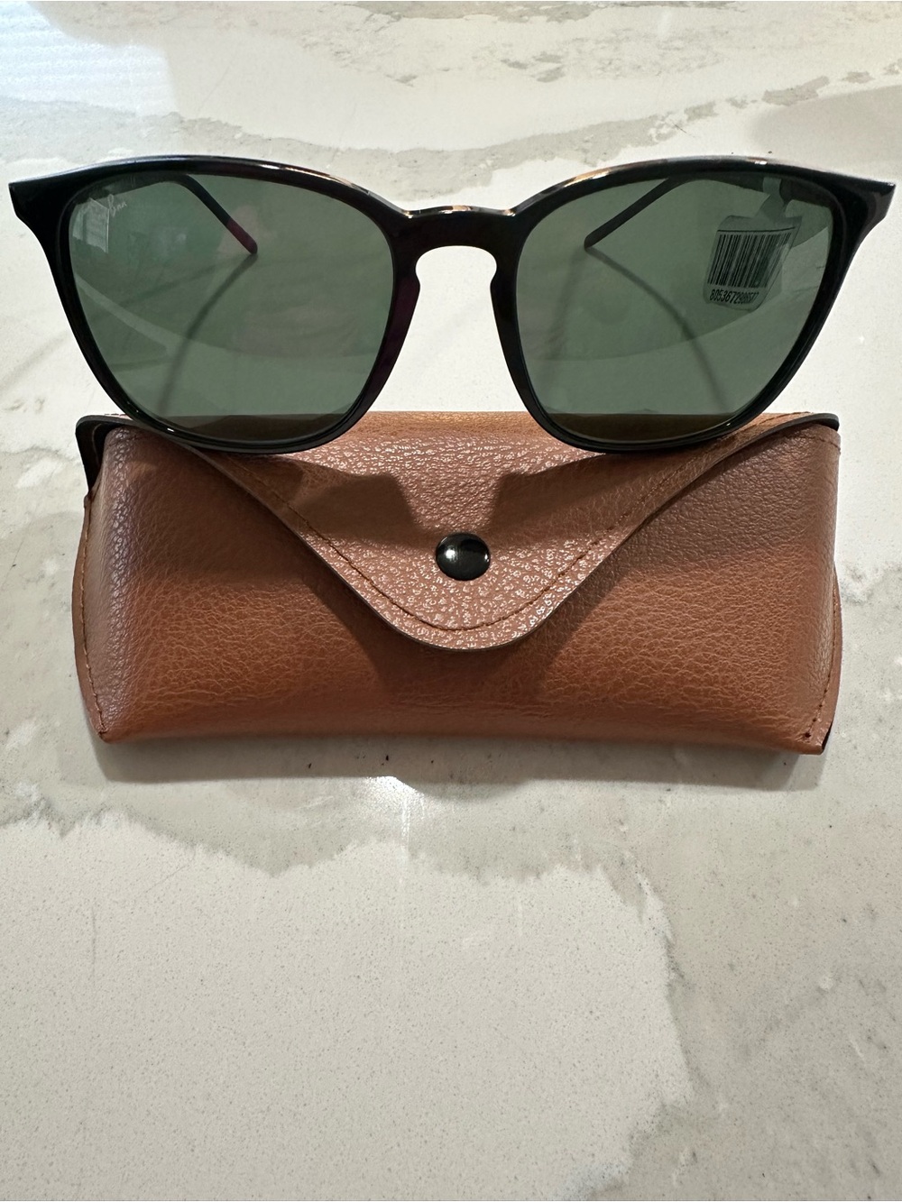 Ray-Ban Women's Sunglasses in Black Frame with Green Lenses